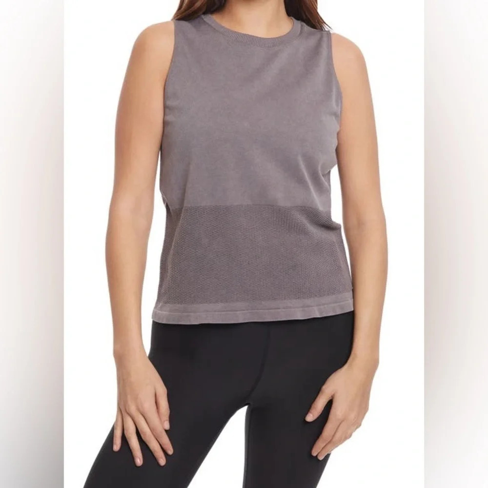 Sage Collective Mesh Boxy Seamless Tank - Size L - Shark - NWT